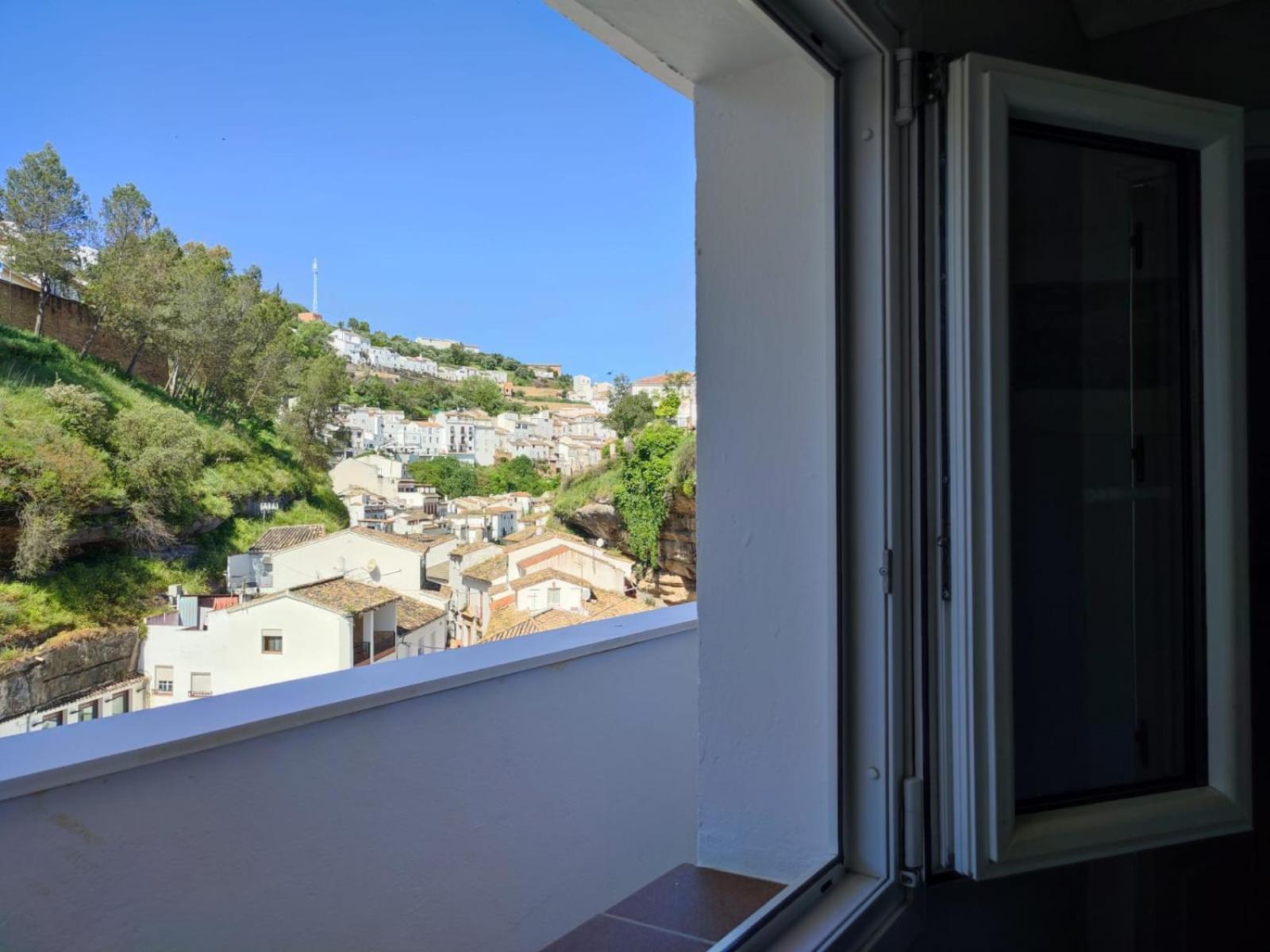 Apartamento La Rosa Gris Setenil De Las Bodegas Exterior foto